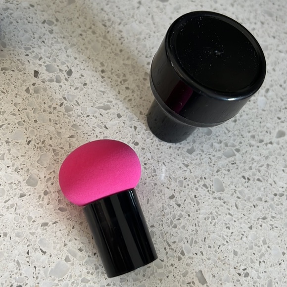 🆕 NEW Sponge for Makeup Foundation Brush Blush - Picture 3 of 9